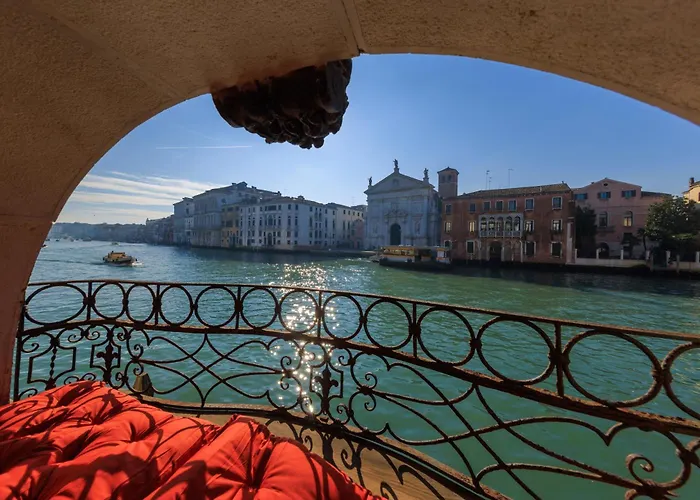 Ca' Emo Palazzo Sul Canal Grande * Velence